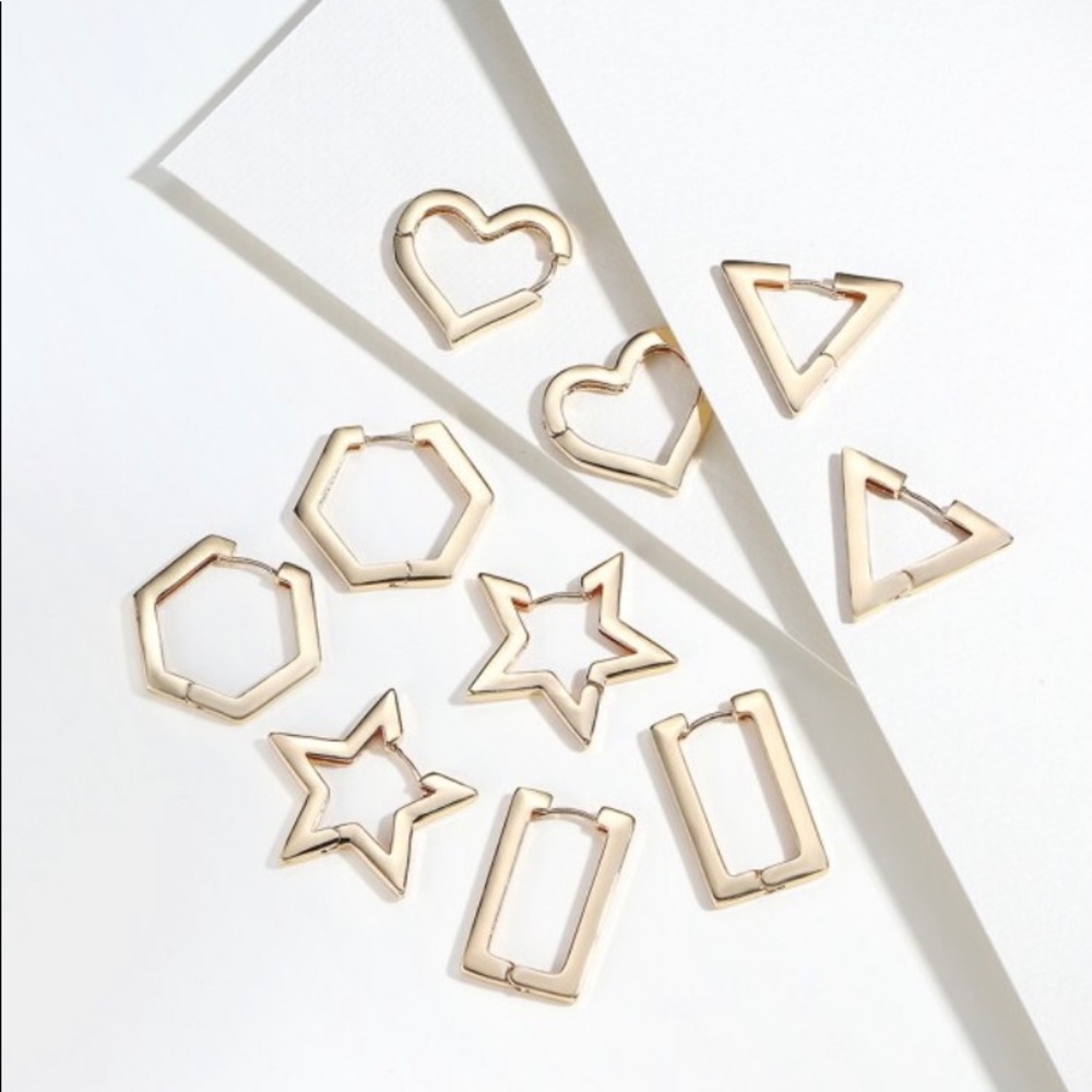 Minimalist geometric hoop earrings